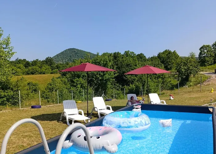 Nyaraló Vikendica Ajlin *